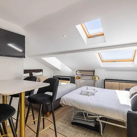 Renovated And Bright 4p - Канны